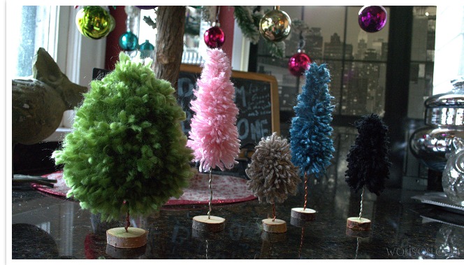 Little,Yarn, Bottle Brush Trees: DIY by http://wobisobi.blogspot.com/, vía web