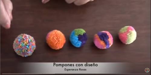 Pompones con diseño by Tejiendo Peru, vía Youtube